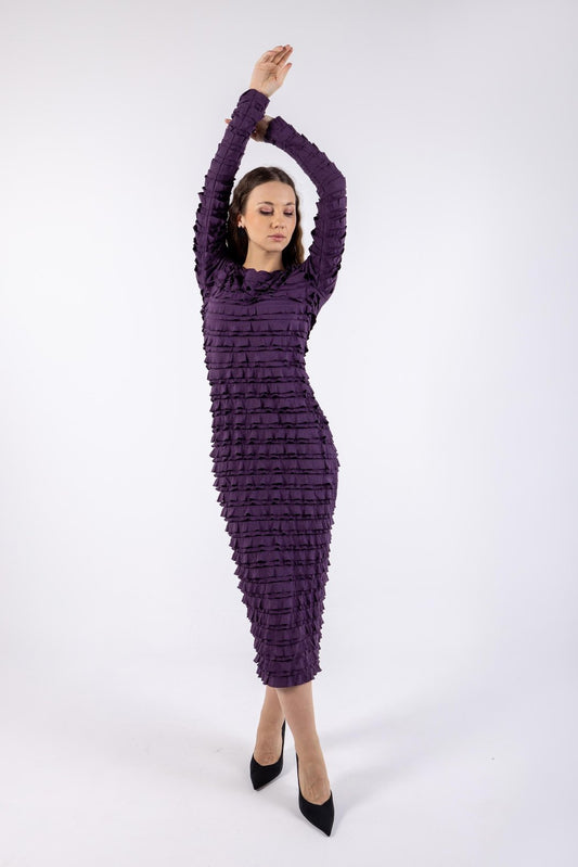 Ruffles All Over Solid Midi Dress\ ناتسف يديم نولب دحوم عم تاقبط نم ليتنادلا