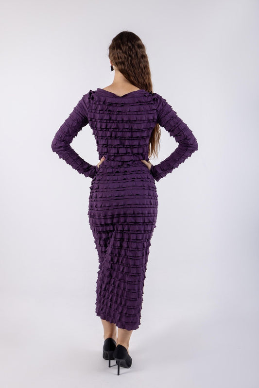 Ruffles All Over Solid Midi Dress\ ناتسف يديم نولب دحوم عم تاقبط نم ليتنادلا