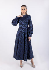 فستان ماكسي بقصة A وخامة جاكار مزينة