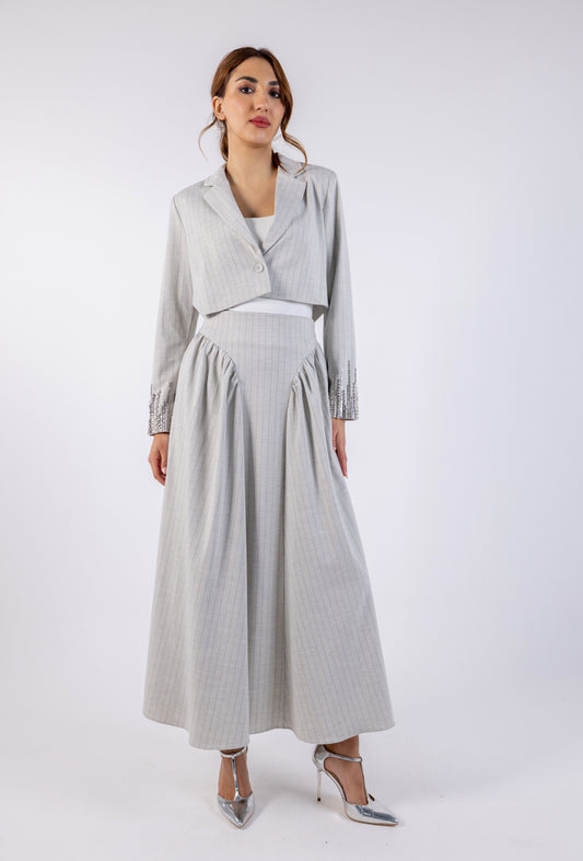 بليزر مخطط بأكمام متتالية