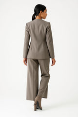 سترة أمارا المُفصّلة المزينة بالخرز بتصميم اللف