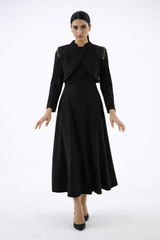 جاكيت قصير مزخرف بتصميم طبقات أنيق