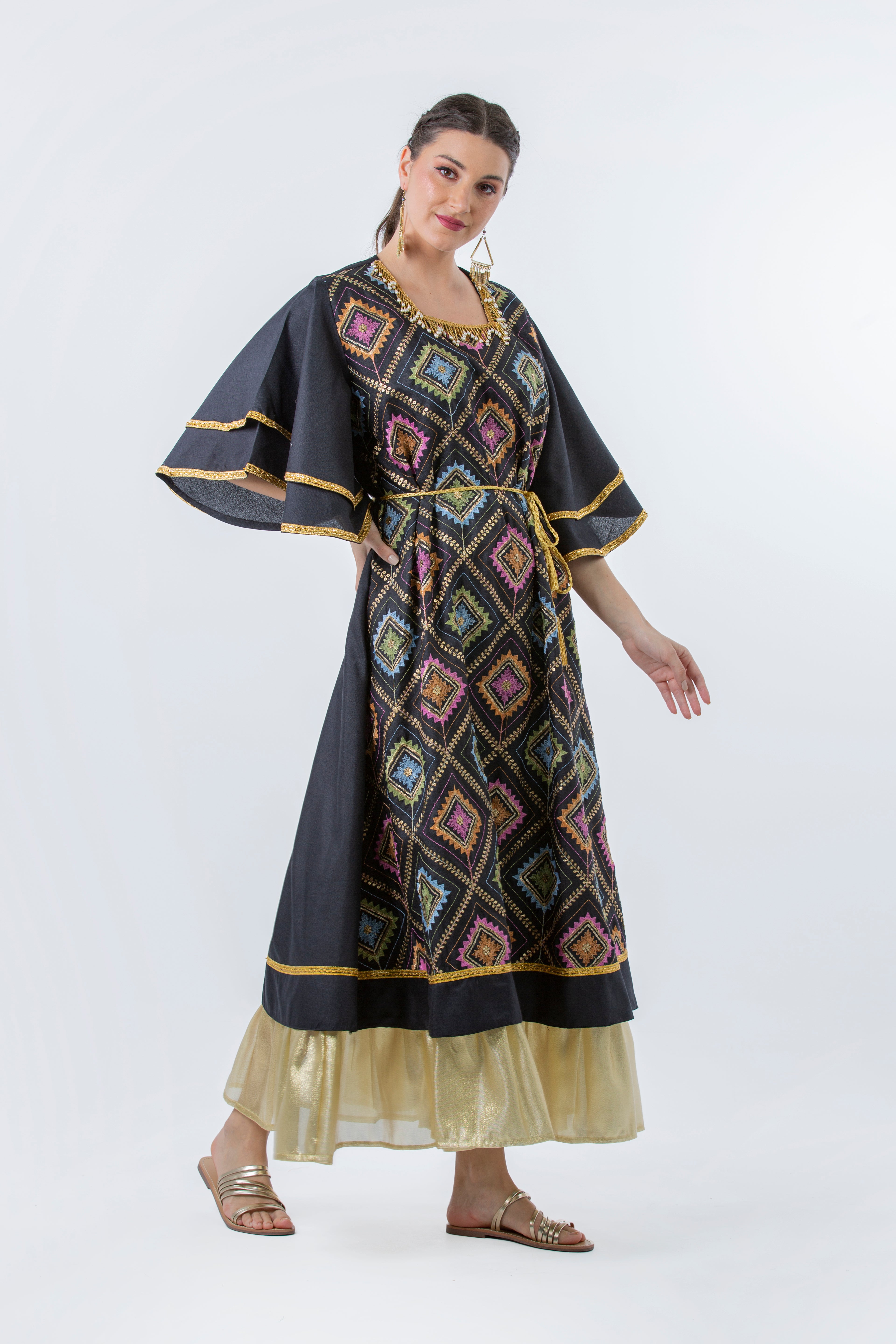 2441001-Traditional Dress - Montania Shop