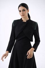 جاكيت قصير مزخرف بتصميم طبقات أنيق