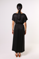 تنورة ماكسي شبه ملفوفة مزينة بجهتين مع رباط خصر