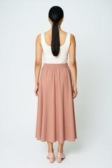 تنورة ميدي واسعة كلاسيكية