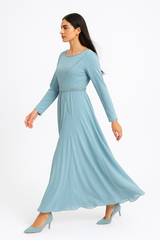 فستان سهرة مطرّز أنيق