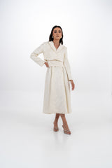 فستان ميدي بدون أكمام من قماش البروكيد