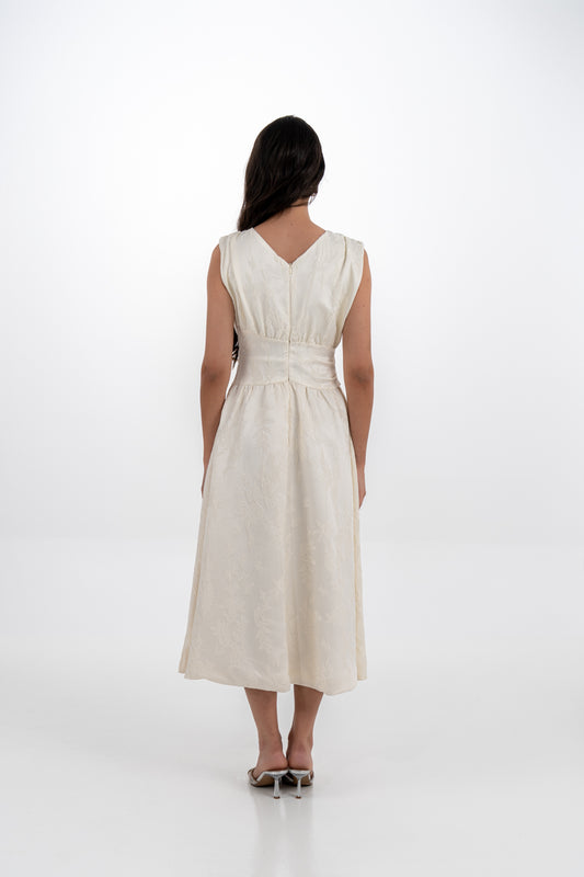 فستان ميدي بدون أكمام من قماش البروكيد