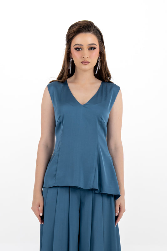 Elegant Sleeveless V-Neck Top with Asymmetrical Hem