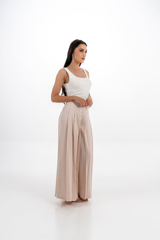 Wide-Leg Tailored Pants with Pleated Front