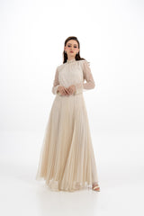 فستان ماكسي بكسرات مع جاكيت مطرّز قابل للإزالة