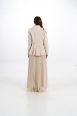 فستان ماكسي بكسرات مع جاكيت مطرّز قابل للإزالة