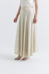 تنورة واسعة من جاكارد الساتان