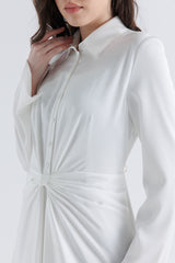 فستان ماكسي بكسرات أمامية وذيل طويل وقصير