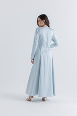 فستان ساتان فاخر مزين بالكريستال اللامع