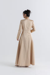 فستان ساتان فاخر مزين بالكريستال اللامع