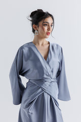 فستان ماكسي ساتان بتصميم لف أنيق