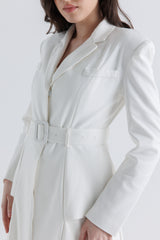 فستان طويل بتصميم معطف وحزام خصر