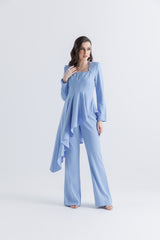 بنطال واسع بخصر عالٍ وقصة مصممة