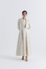 جاكيت قصير مطرّز بتفاصيل فاخرة