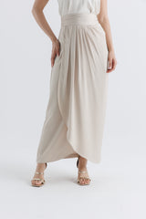 تنورة ماكسي بقصة توليب وطيات أمامية