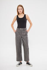 بنطال ضيق منقوش سادة