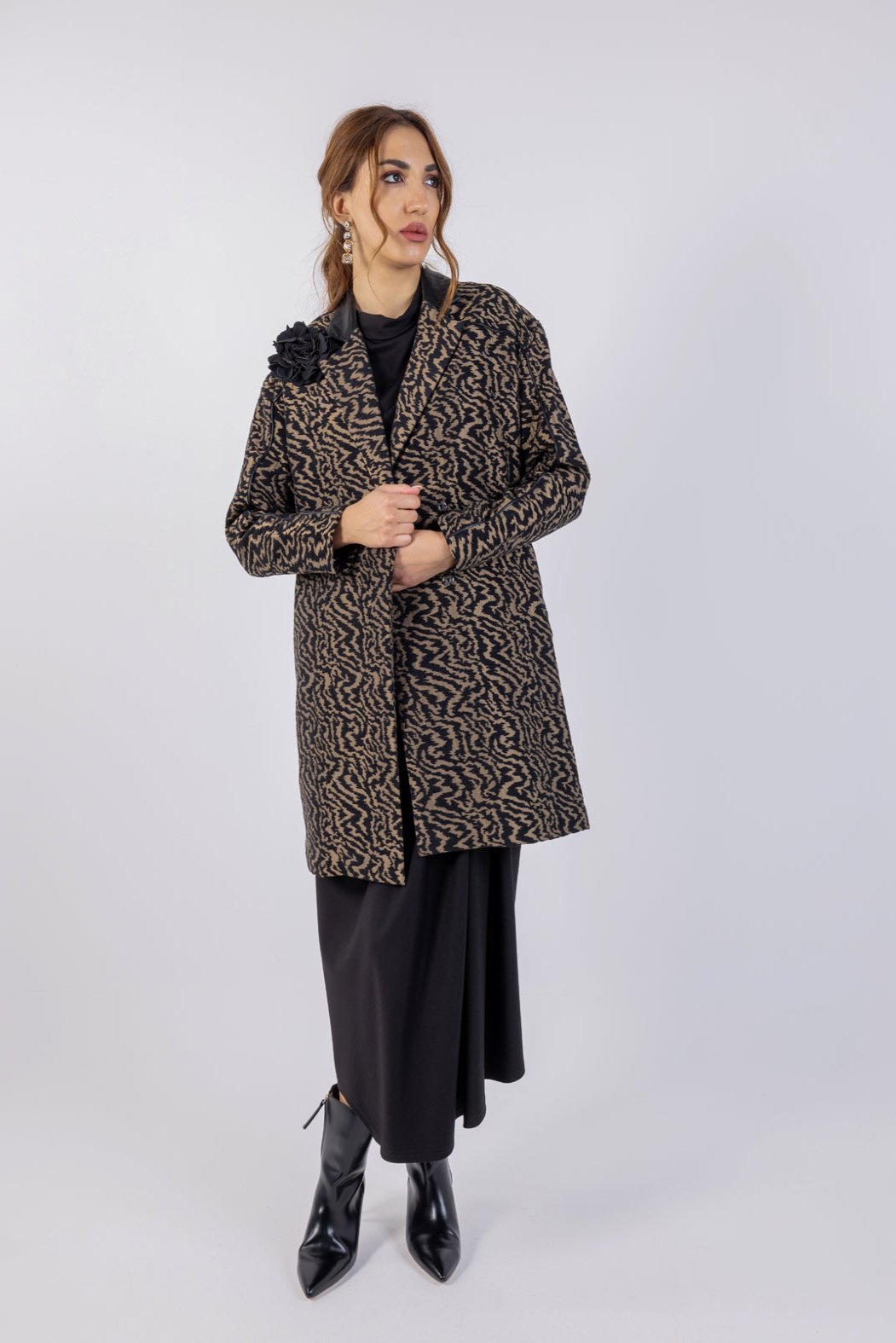 Stylish Animal Print Women's Jacket with Floral Embellishment
