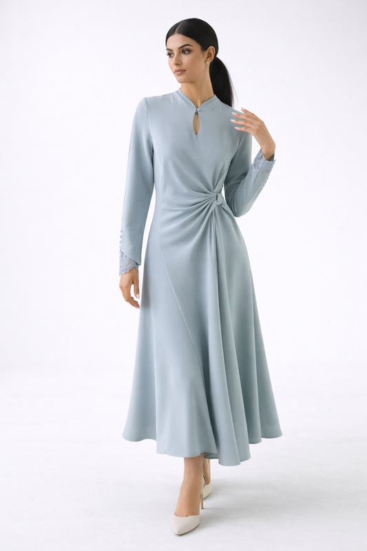 فستان ماكسي بلمسة عقدة وتنورة متسعة