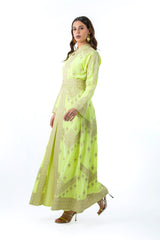 2441024-Traditional Dress